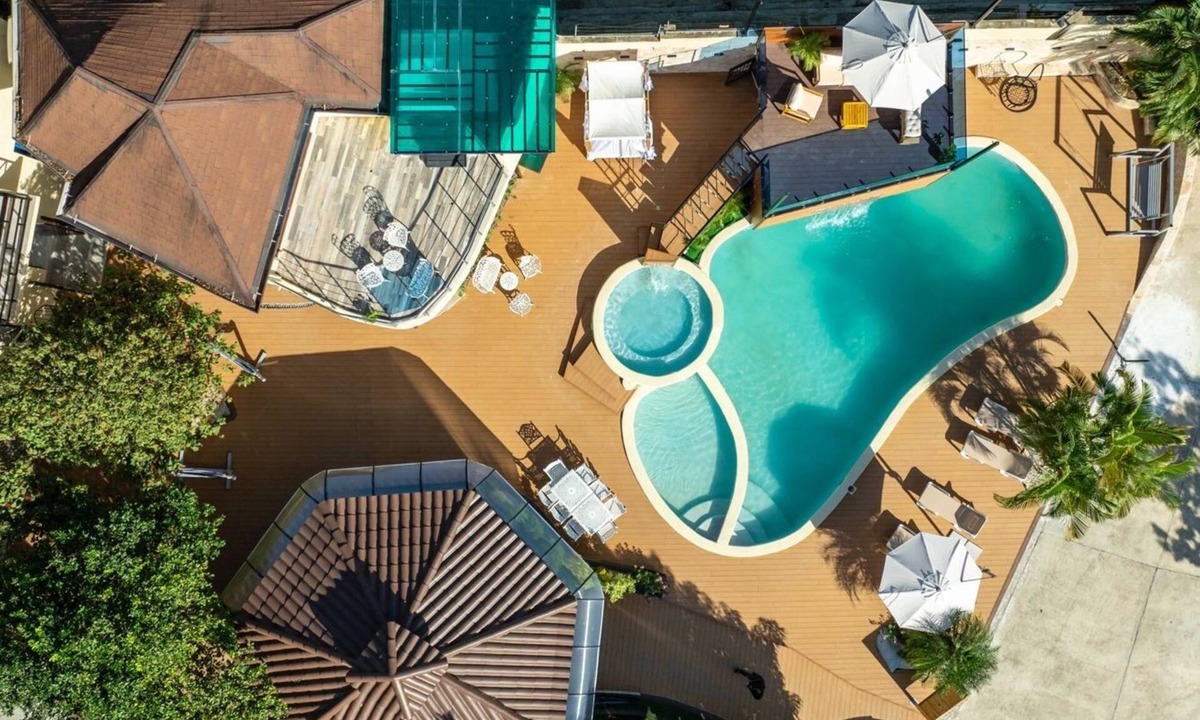 Imbert Ski Chalet | Arcadia Caribbean Village
