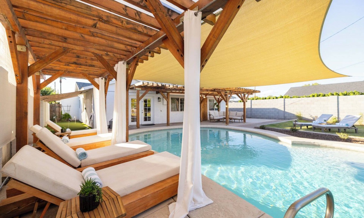 Arcadia Lite House | Arcadia Oasis | Heated Pool & Near Old Town