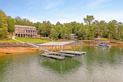 Crane Hill House | Arches - Artisan Home On The Main Body Of The Lake, 2 Covered Boat Slips