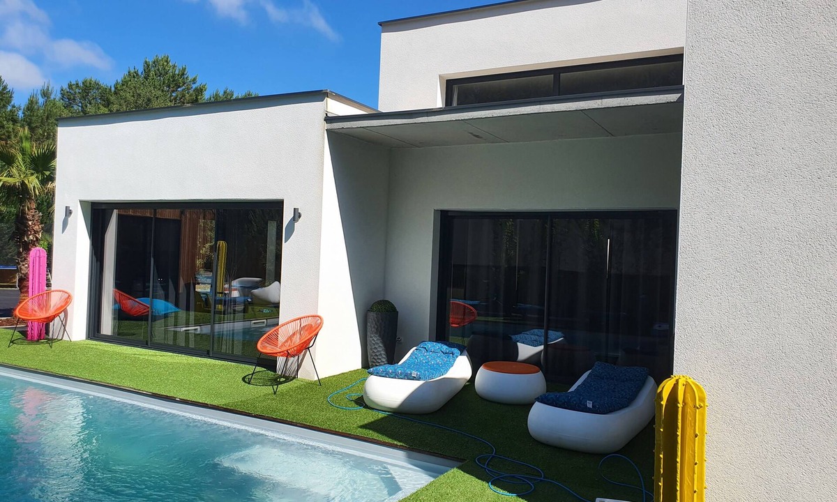 Moliets-et-Maa Villa | Architect-designed villa with heated pool