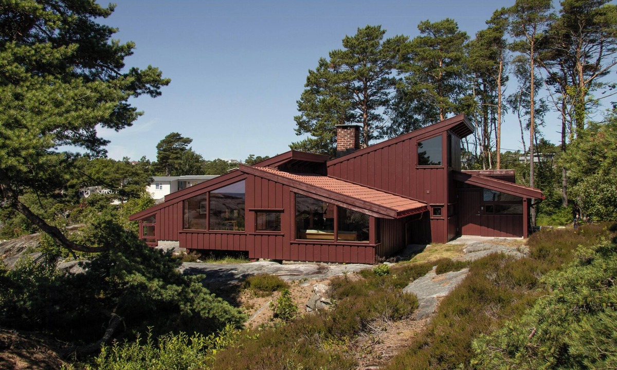 Risor House | Architect-designed cabin with beach in Risør