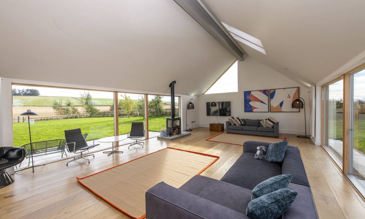 Westhill House | Architect Designed Lodge Reconnect with nature at this unforgettable escape