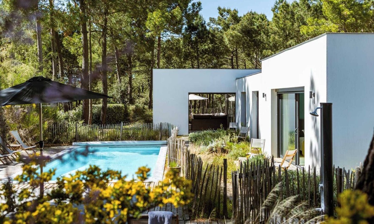 La Palmyre House | Architect designed villa, 7 bedrooms, 7 bathrooms, heated pool, services