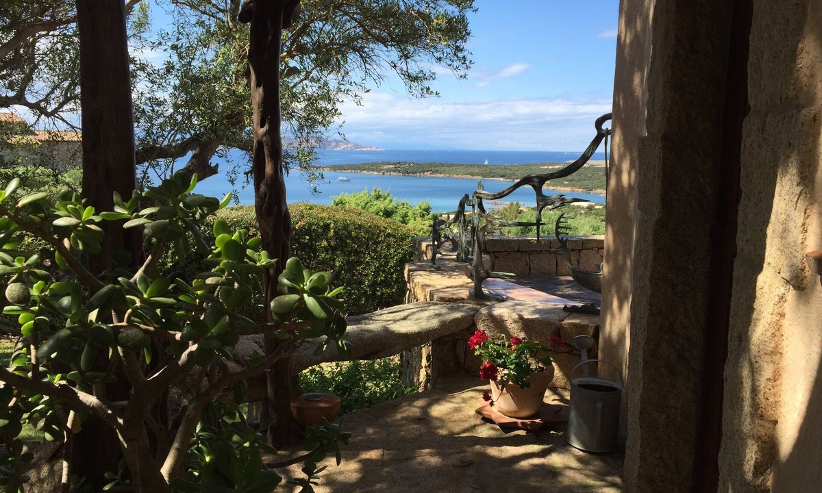 Liscia di Vacca Villa | Architect-designed villa, spectacular sea views, pool