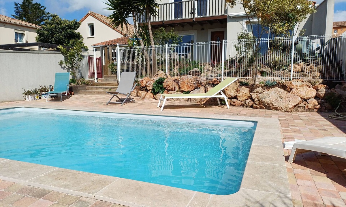 Balaruc-les-Bains Villa | Architect house with pool near the sea (Sète), WiFi, Climate, Clévacances 4Clés