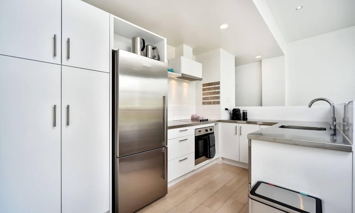 Auckland Central Business District House | Architecturally Designed Townhouse + Aircon and Carpark
