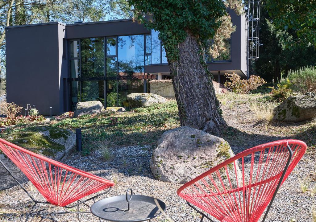 Erbach House | Architektenhaus Hello in Erbach mit High End Interieur zentral aber ruhig