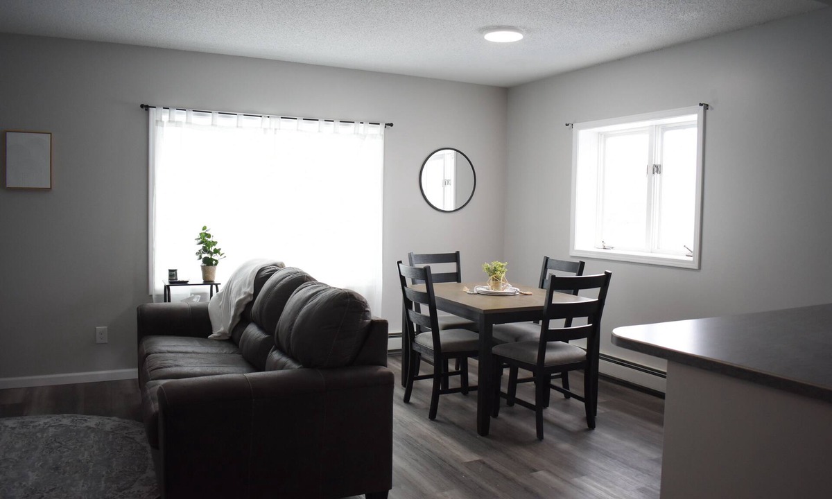 Grand Rapids Apartment | Arctic 415