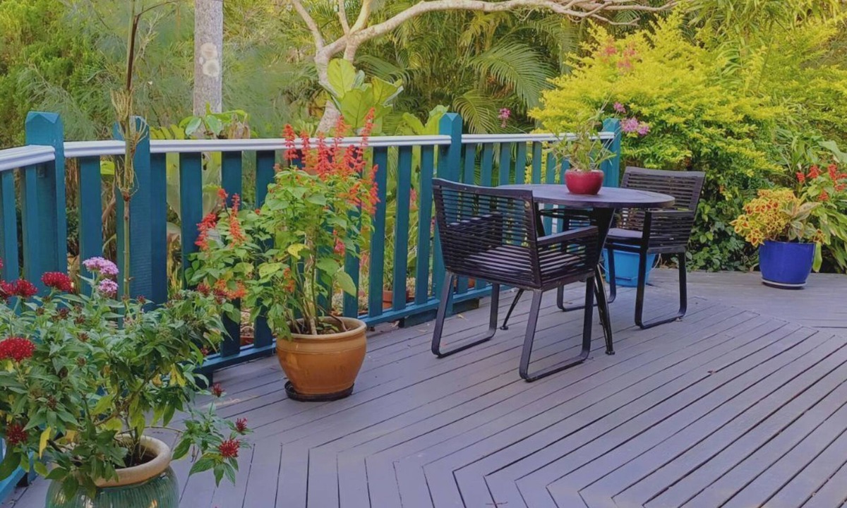 Broken Head House | Ardeevin Panorama ocean views private secluded boarding on nature reserve.