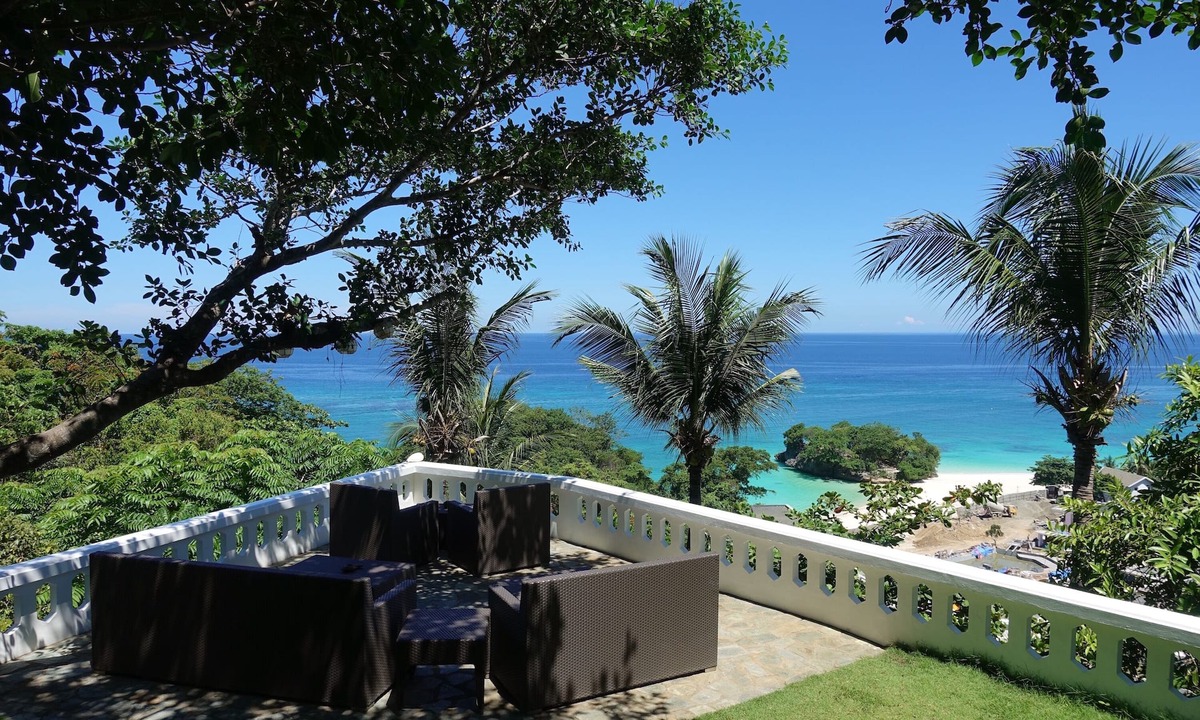Yapak Hotel | Argonauta Boracay Boutique Hotel with Apartments and Villas