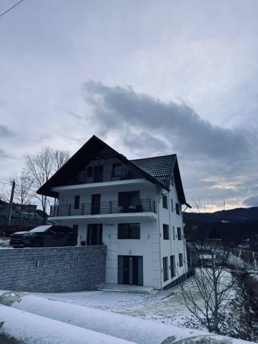 Rucar Villa | Arhondaric