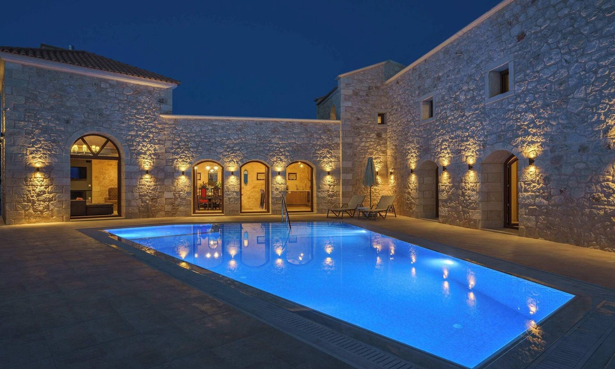 Asteri Villa | Aria Rose Asteri - Elegant Bliss w/Private Pool