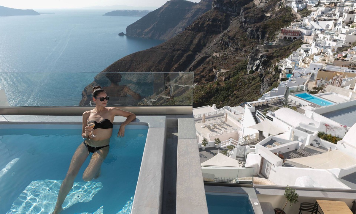 Fira Hotel | Aria Suites