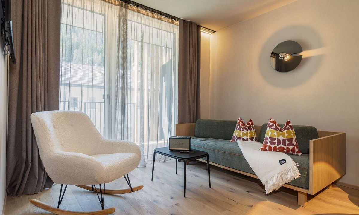 Sesto Apartment | Ariane's Guesthouse – Studio Home with Mountain View in 3 Zinnen Dolomites