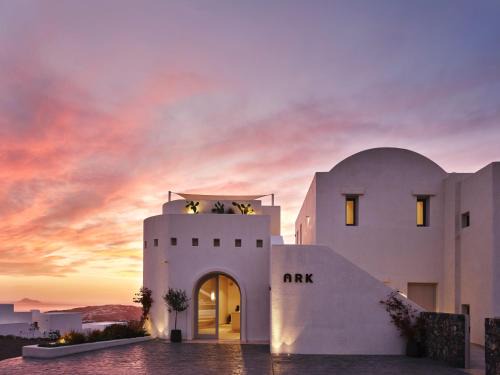 Pyrgos Hotel | Ark