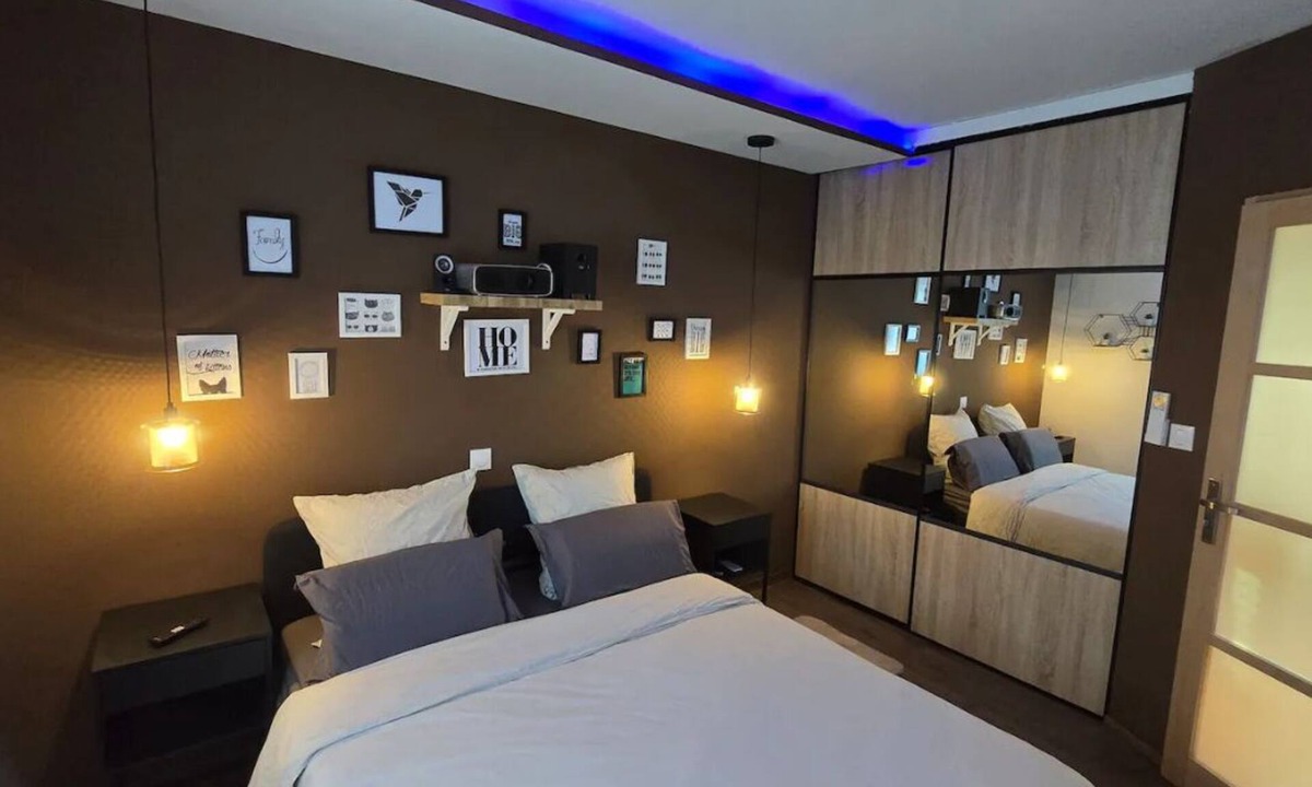 Paroisse Saint-Augustin-de-Chaux House | ARKANA private apartment with parking in quiet Dole.