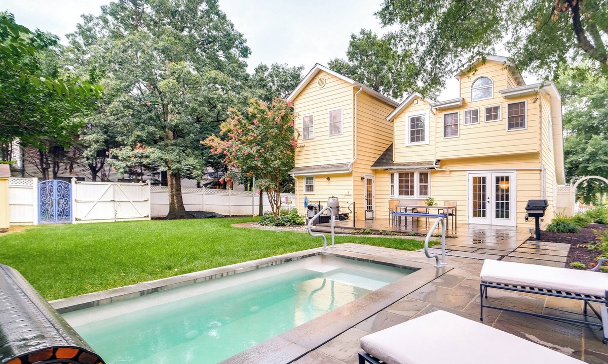 Alcova Heights House | Arlington Home w/ Pool ~ 5 Mi to National Mall!