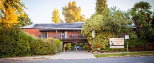Beechworth Hotel | Armour Motor Inn