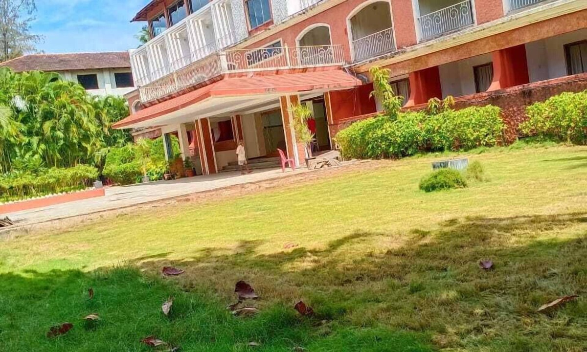 Arnala Resort | Arnala Beach Resort