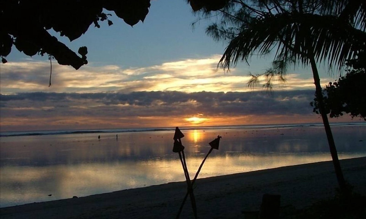 Arorangi House | Aroa Beachfront House