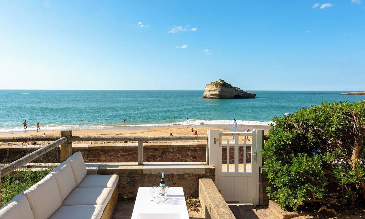 Biarritz Apartment | AROHA Apt with terrasse and sea view in Biarritz