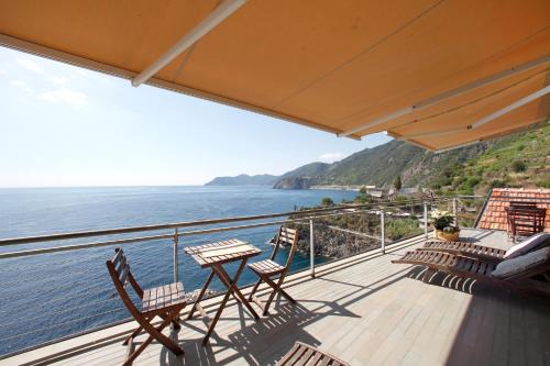 Manarola House | Arpaiu