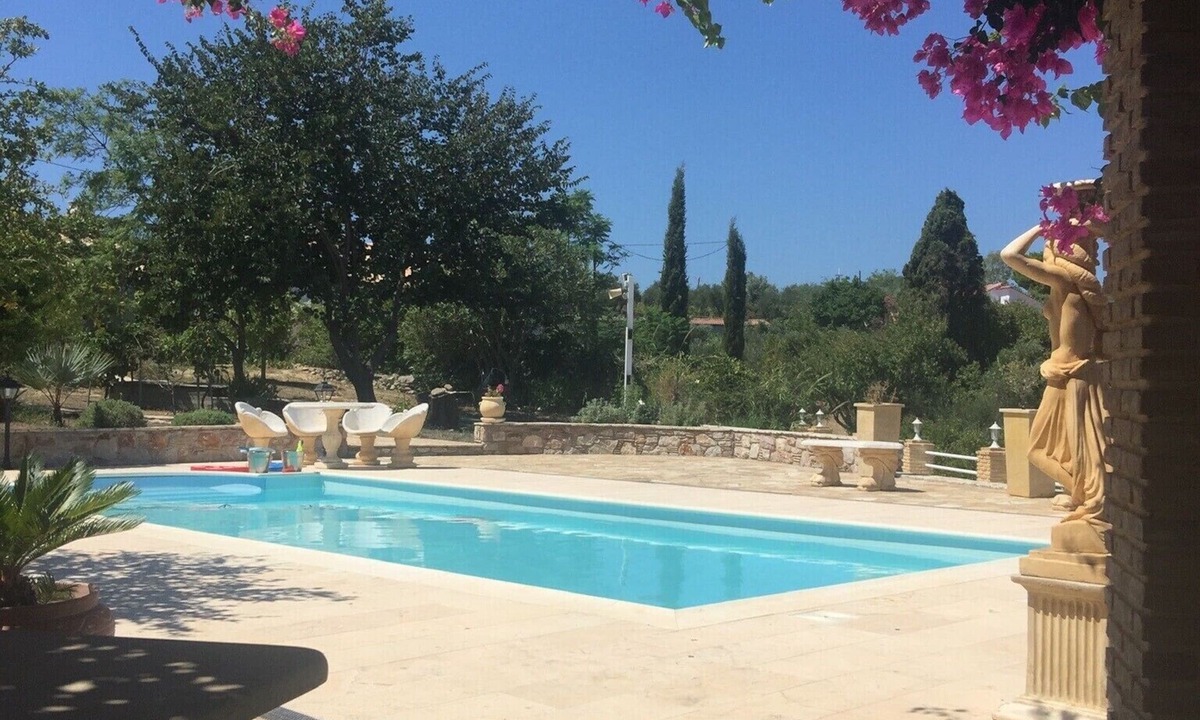 Pylos-Nestoras House | Arrive, take a deep breath, feel good - your time-out starts here.