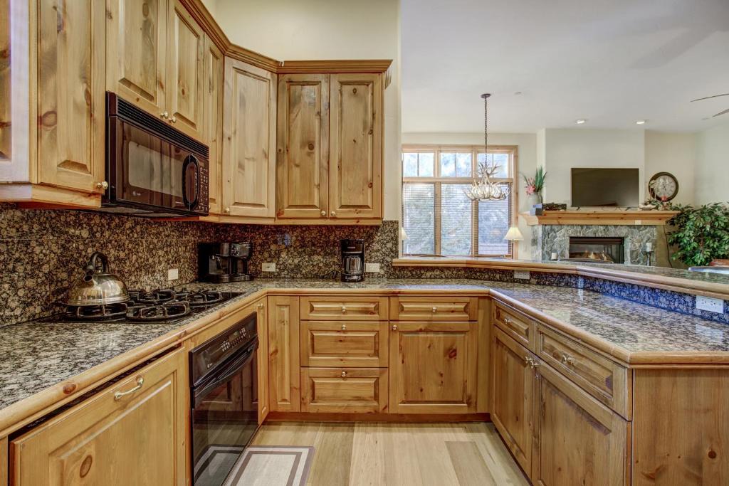Edwards House | Arrowhead Village E9VT