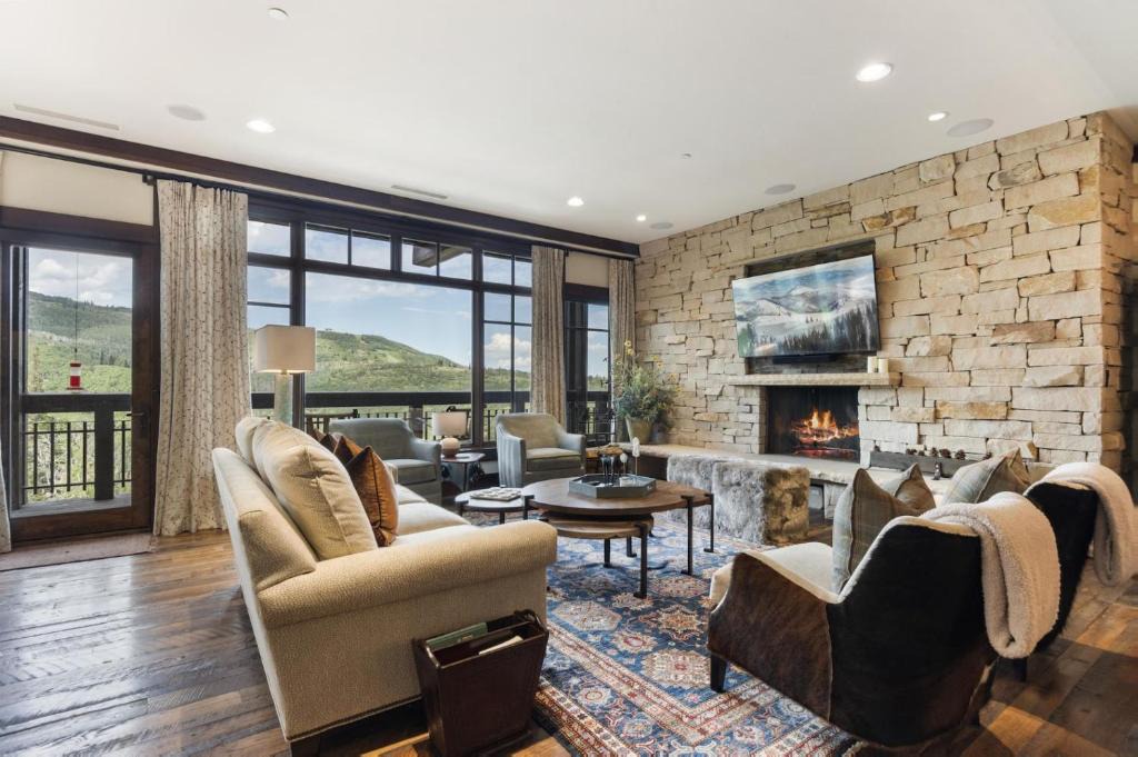 Empire Pass House | Arrowleaf Lodge - 3 Bed Condo #415