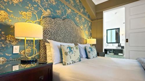 Napier Hotel | Art Deco Masonic Hotel