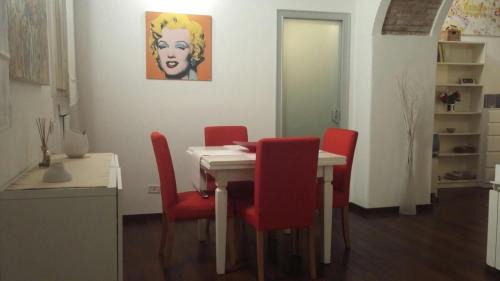 Trastevere Apartment | Art home