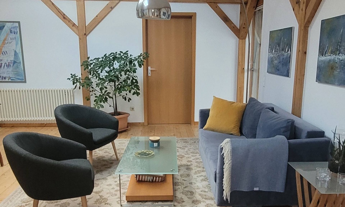 Weimar Apartment | Art meets the Classical City - Sunny Roof Apartment in Weimar's Best Location