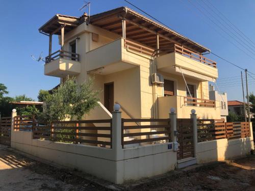 Paralias Apartment | Artemis House