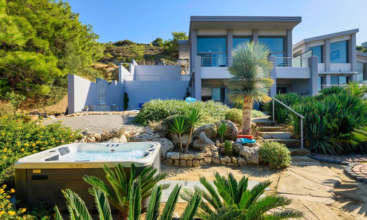 Faliraki Villa | Articiano Villa