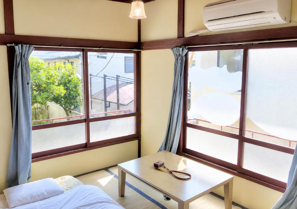 Mitaka House | Artist's Studio