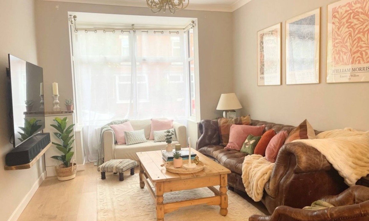 Trafford Villa | Artistic calm spacious 3 bed home in Old Trafford