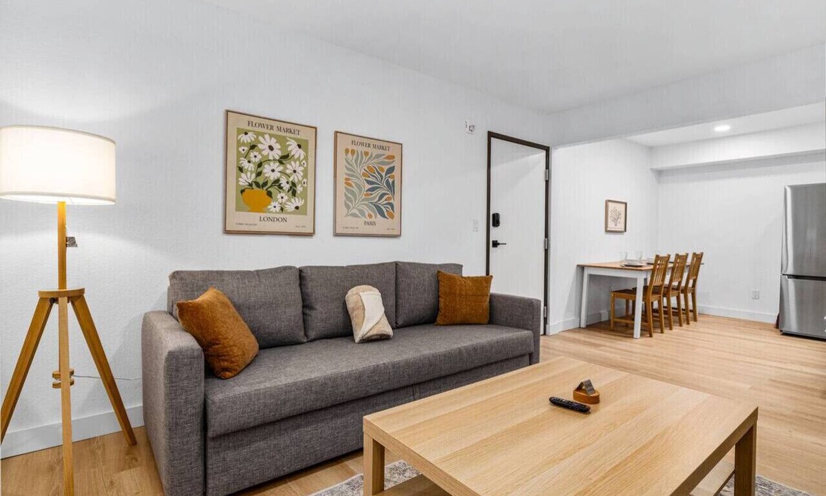Pueblo Apartment | Artists Collection – Creative Hideaway - Sleeps 6