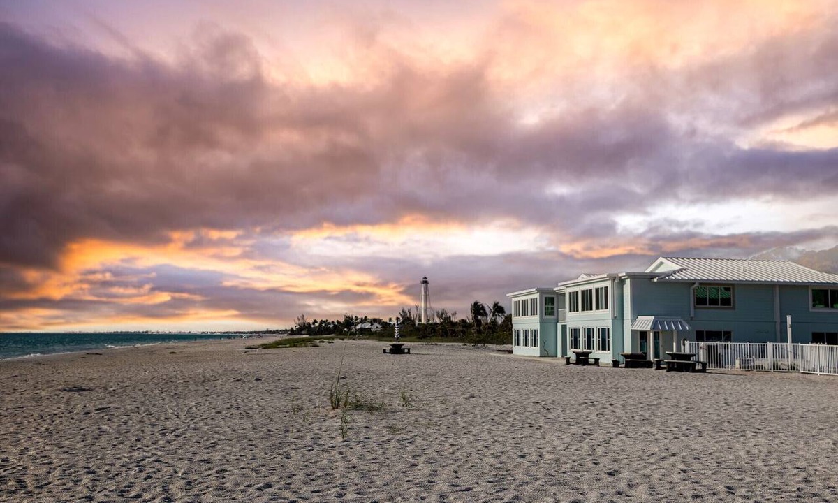 Boca Grande Condo | ArtSea, Beachfront Gulf of America Sunsets, Remodeled, Old Florida Charm