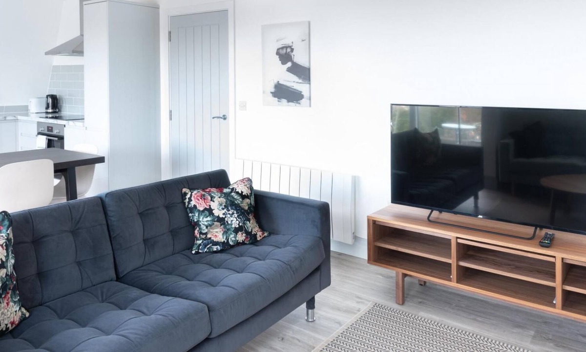 Brondesbury Park Apartment | ASA-31 All Souls Avenue