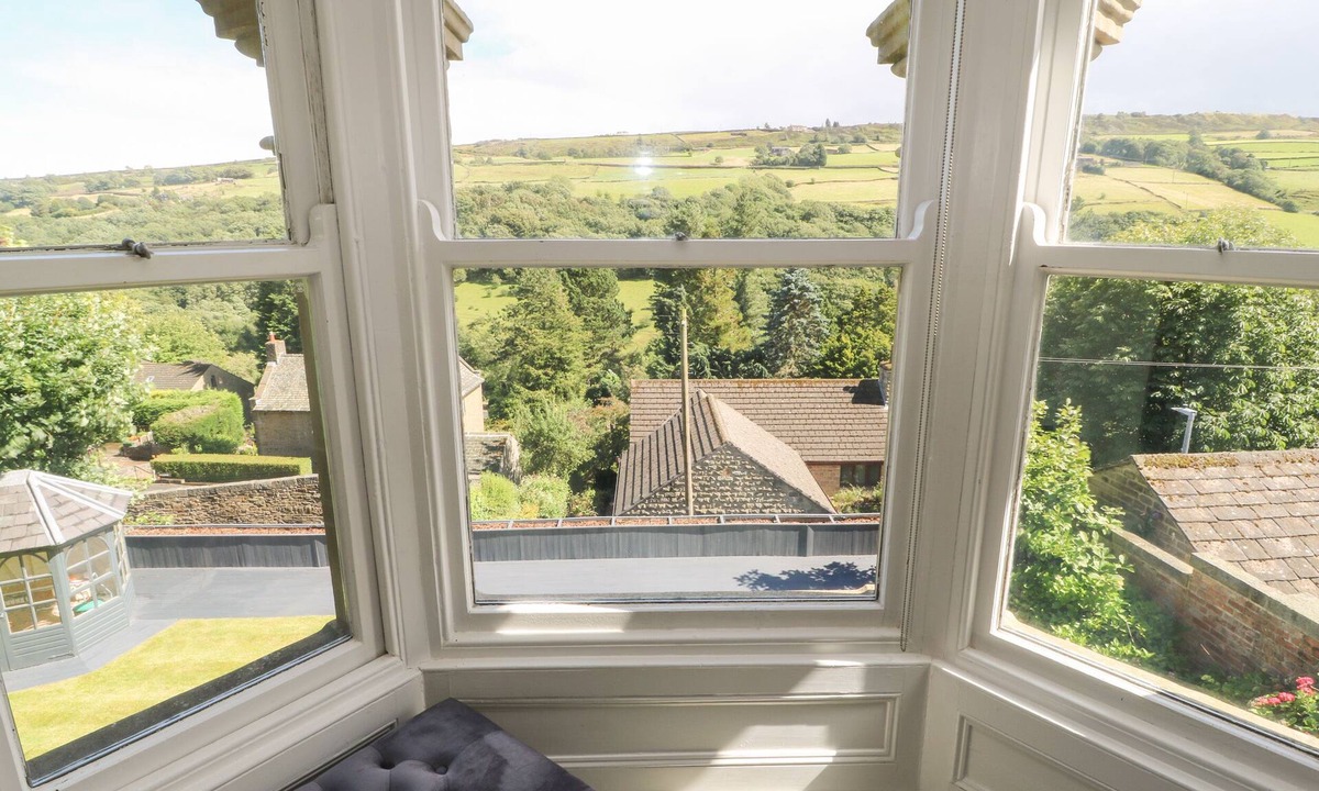 Holmfirth House | Ash Villa