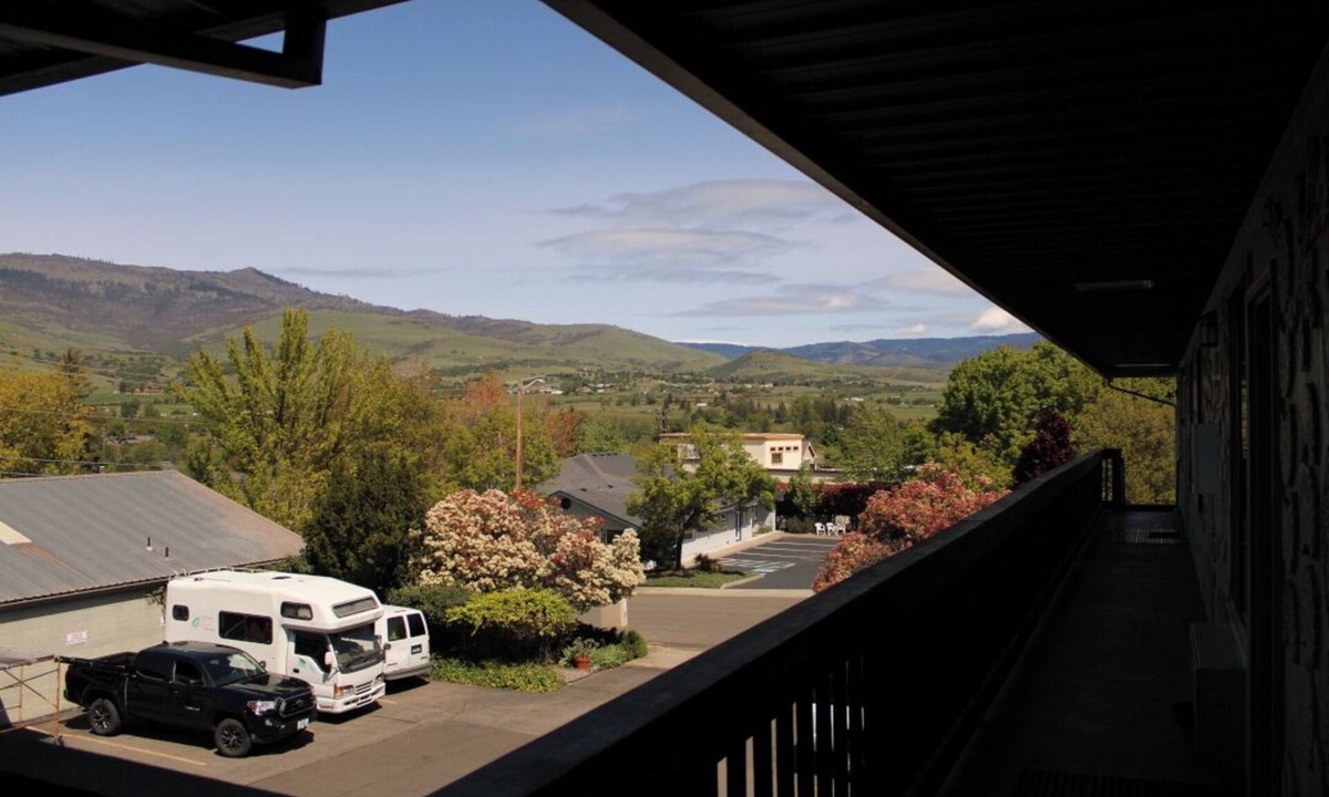 Ashland Hostel | Ashland Commons Hostel