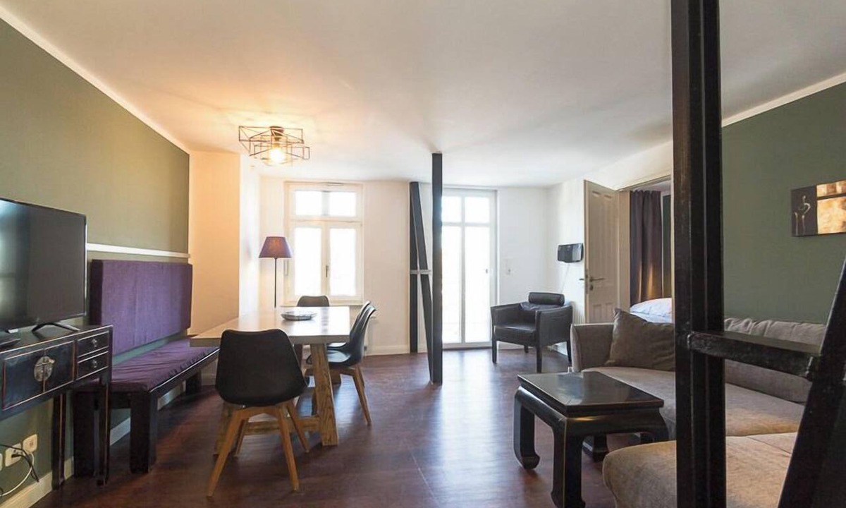 Warnemuende Apartment | Asia Suite, directly on the Alter Strom - family-friendly/modern/exclusive