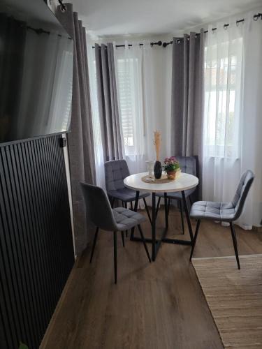 Altenerding Apartment | ASIK Ferienwohnung Erding Moderne Unterkunft nahe Therme