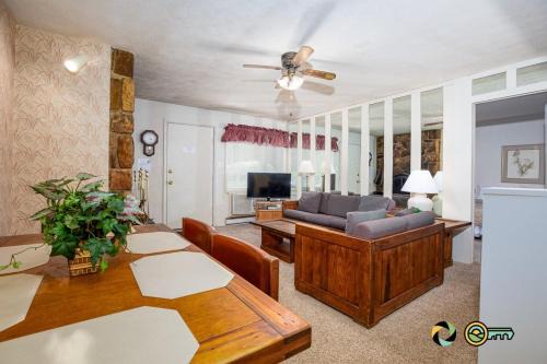 Mount Jackson House | Aspen East Unit #112