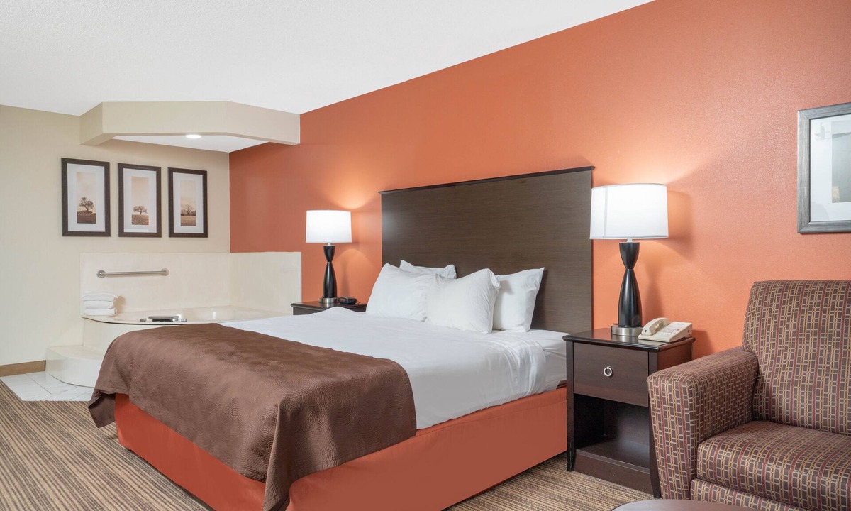 Rogers Hotel | ASPEN HOTEL ROGERS -FORMERLY AMERICINN
