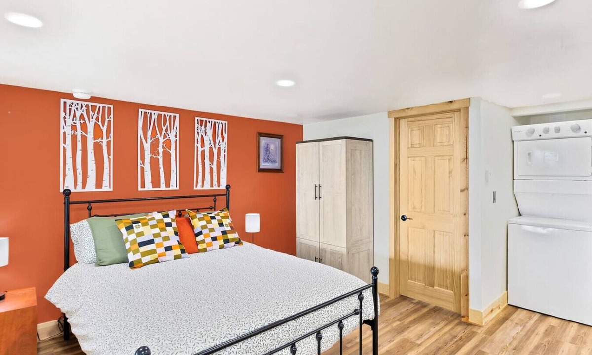 Cedaredge Apartment | Aspen Oasis with Hot Tub and Mnt View