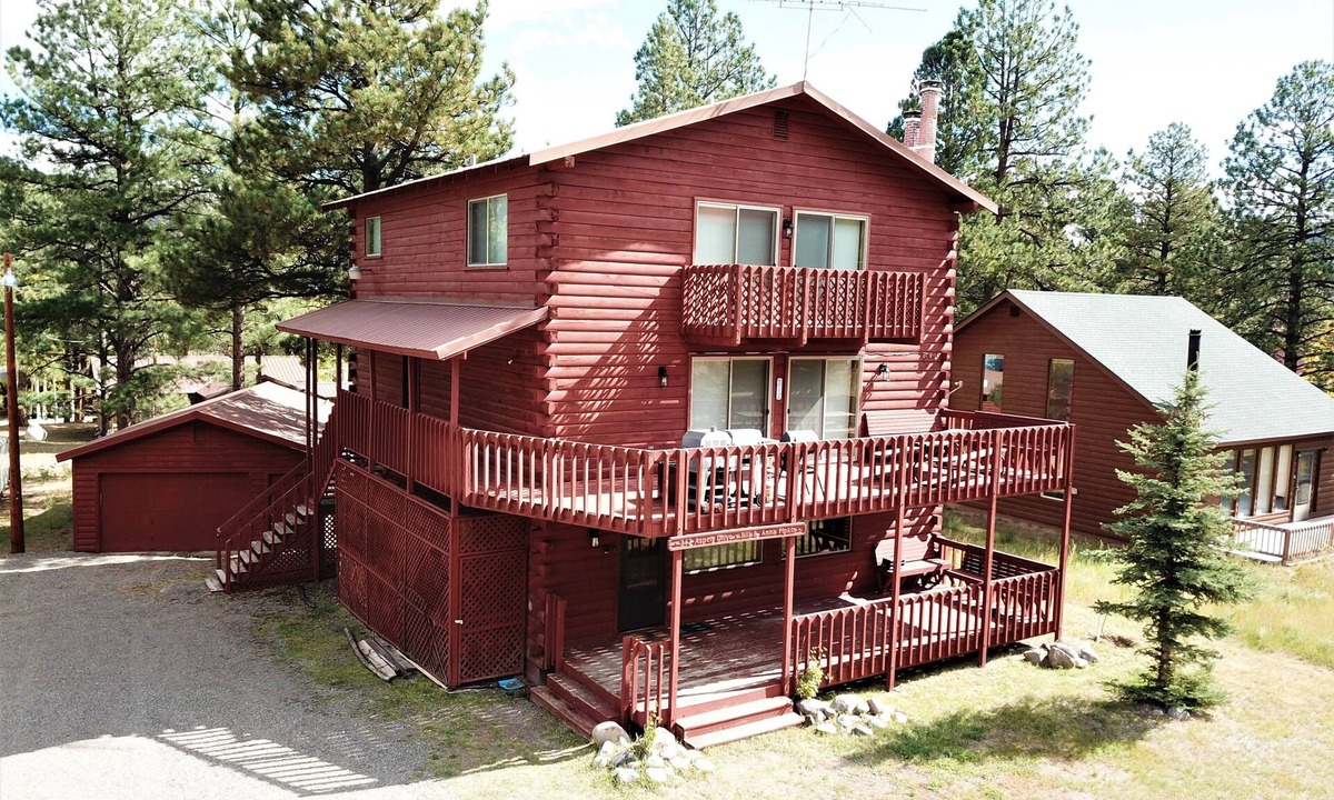 Ponderosa Pines Cabin | Aspen Retreat
