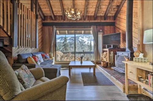 Brian Head Apartment | Aspen View Lodge 4 bed 3 ba, Sauna, Washer Dryer, Mtn Views