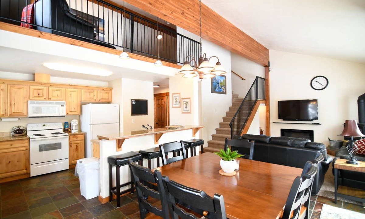 McCall Condo | Aspens Getaway Short walk to McCall Club & Beach Recently renovated with A/C .