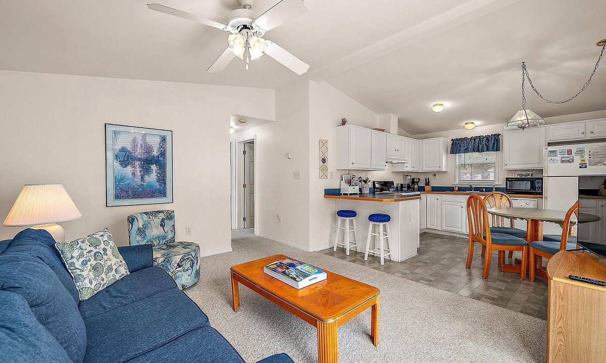 Assateague Pointe House | Assateague Pointe 2 br/1 ba 2 outdoor pools -in WOC.